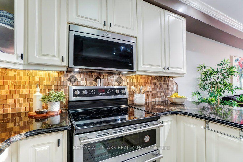 Photo 9 of Unit 13, 46 Lovegrove Lane, Ajax, Central — HOMEH