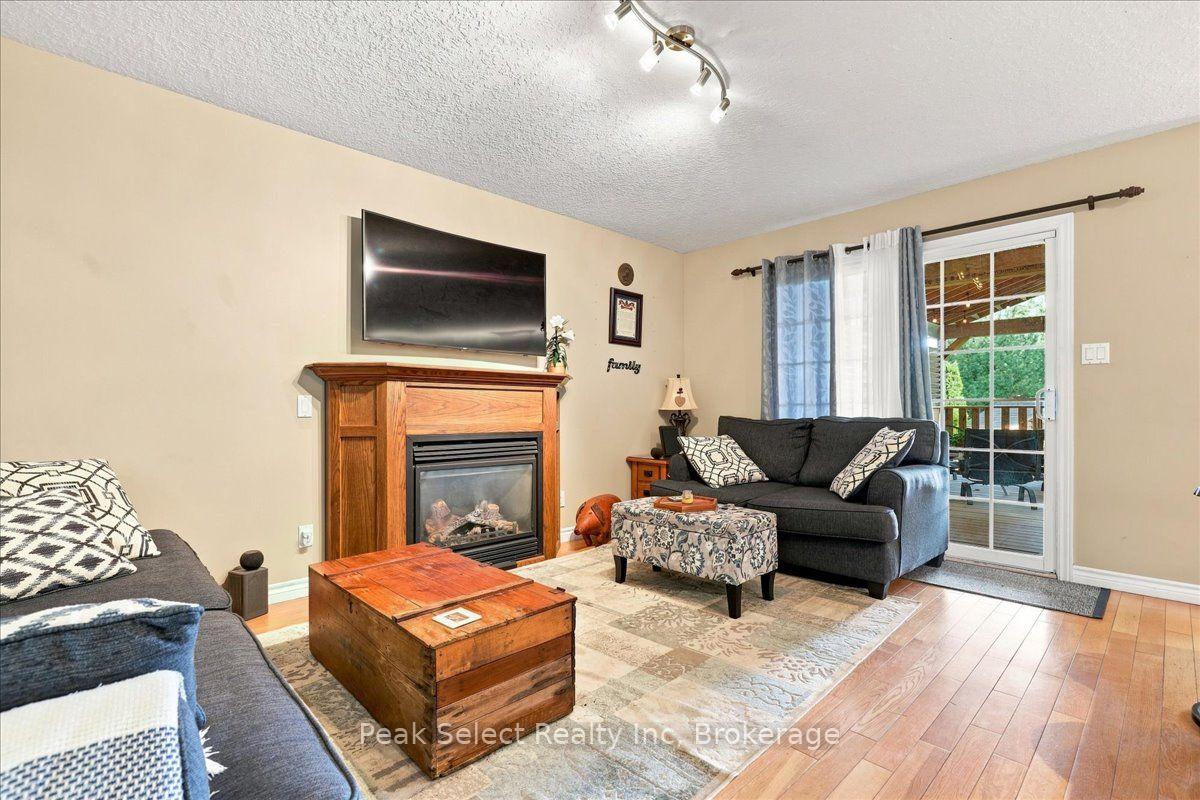 Photo 8 of 180 Ridgewood Crescent, St. Marys — HOMEH
