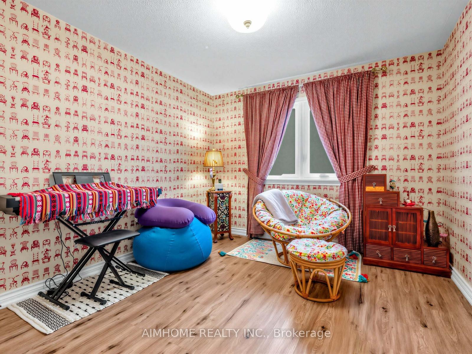 Photo 24 of 92 Braeside Square, Markham, Unionville — HOMEH