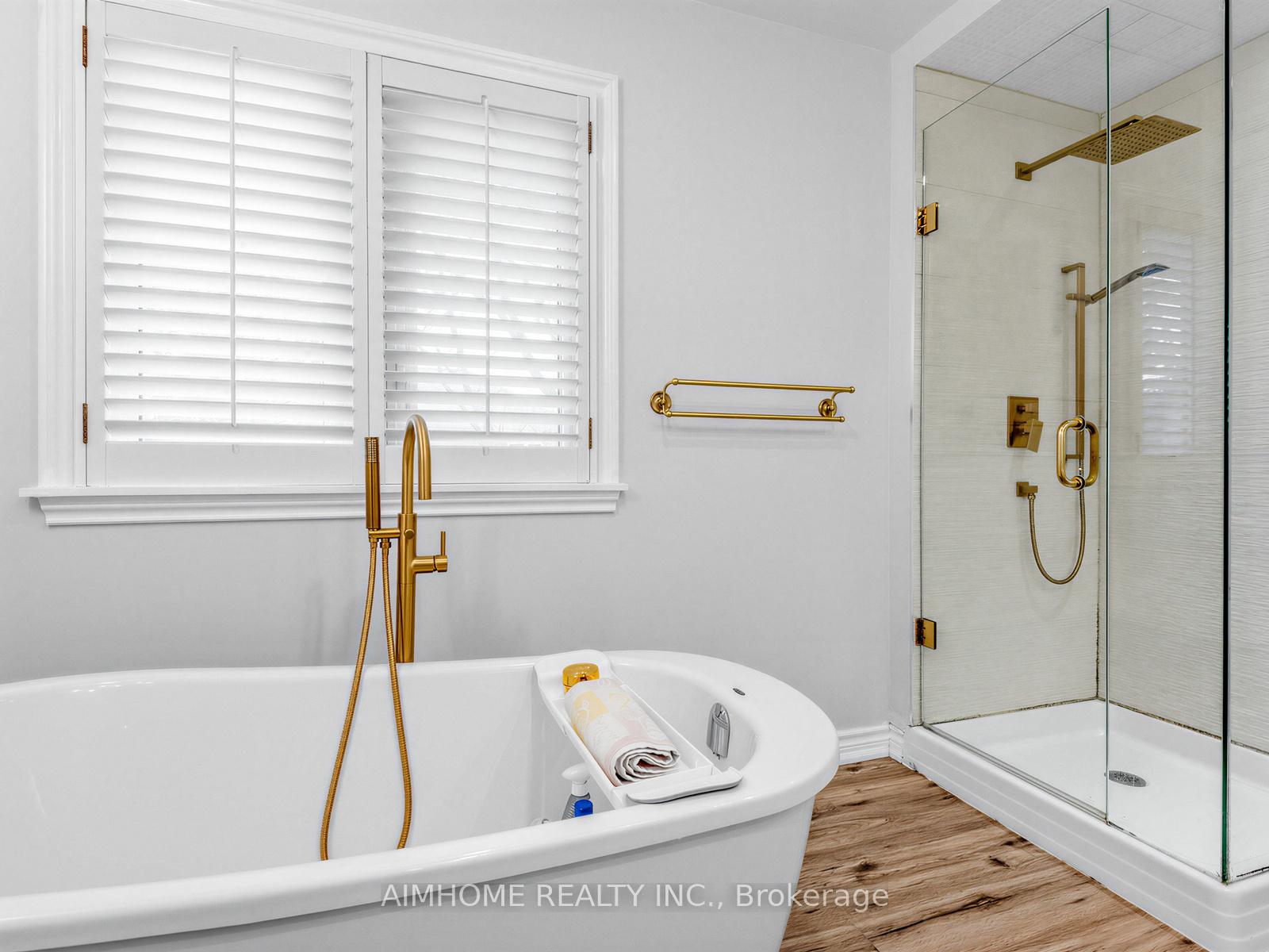 Photo 26 of 92 Braeside Square, Markham, Unionville — HOMEH