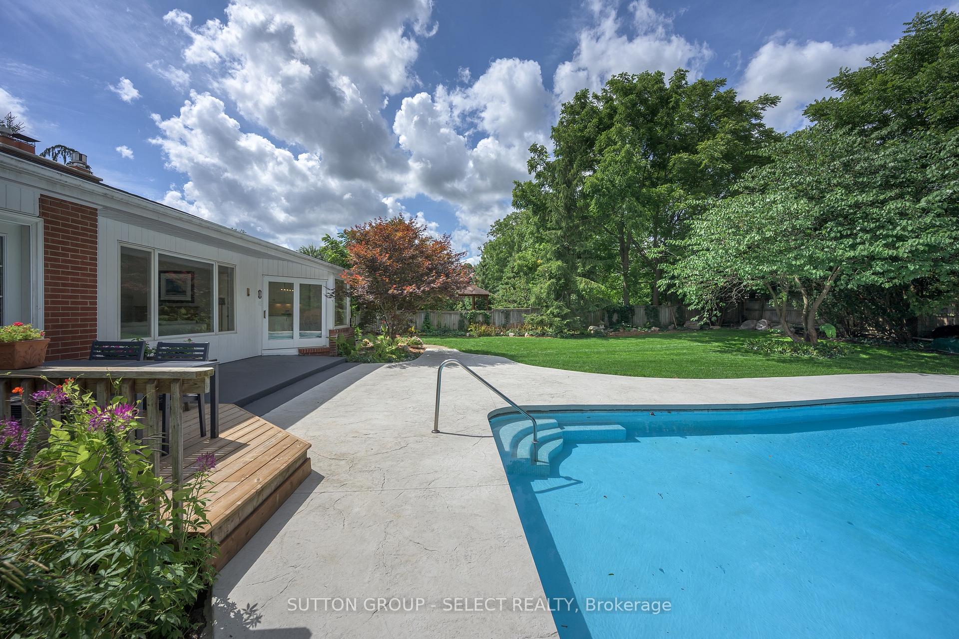 Photo 44 of 10 Northcrest Drive, London, North B — HOMEH