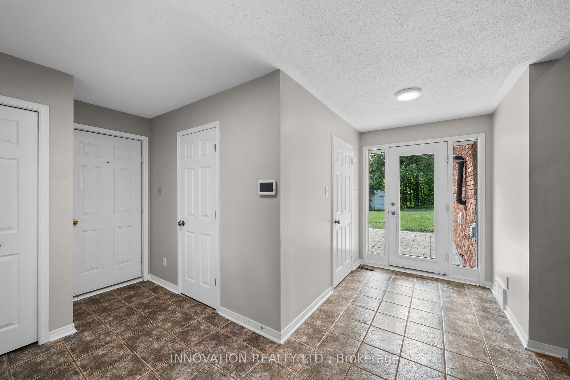Photo 4 of 504 Thomas Street, Carleton Place, Carleton Place — HOMEH
