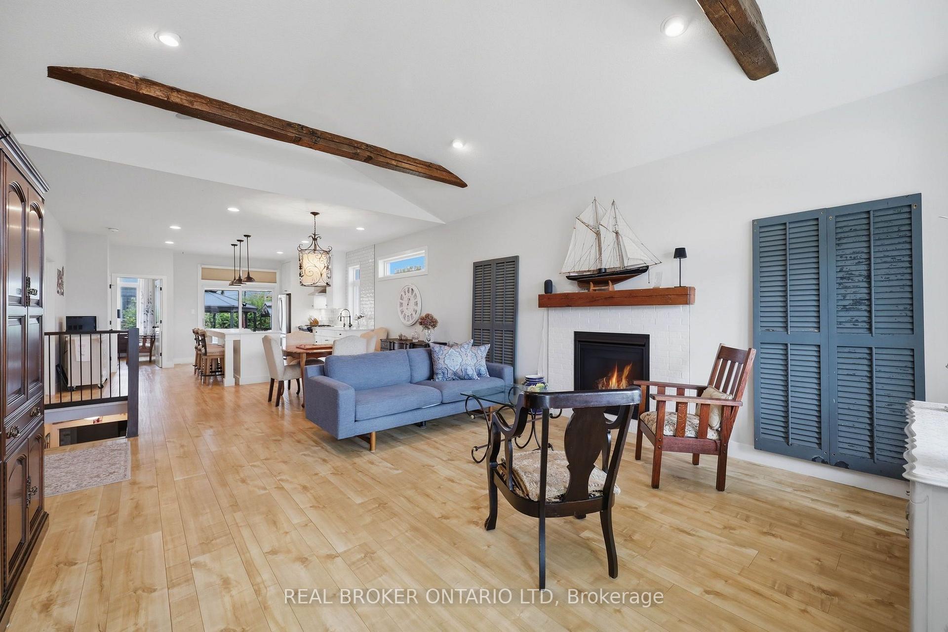 Photo 6 of 4 Doral Court, St. Thomas — HOMEH