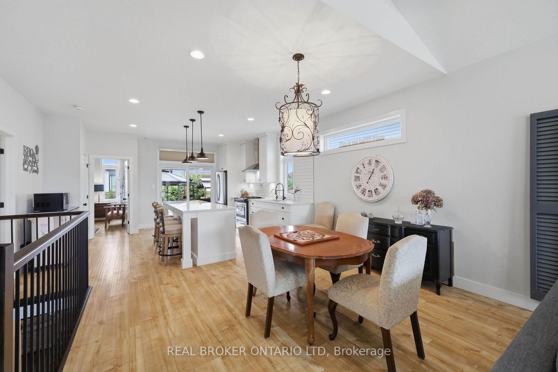 Photo 7 of 4 Doral Court, St. Thomas — HOMEH