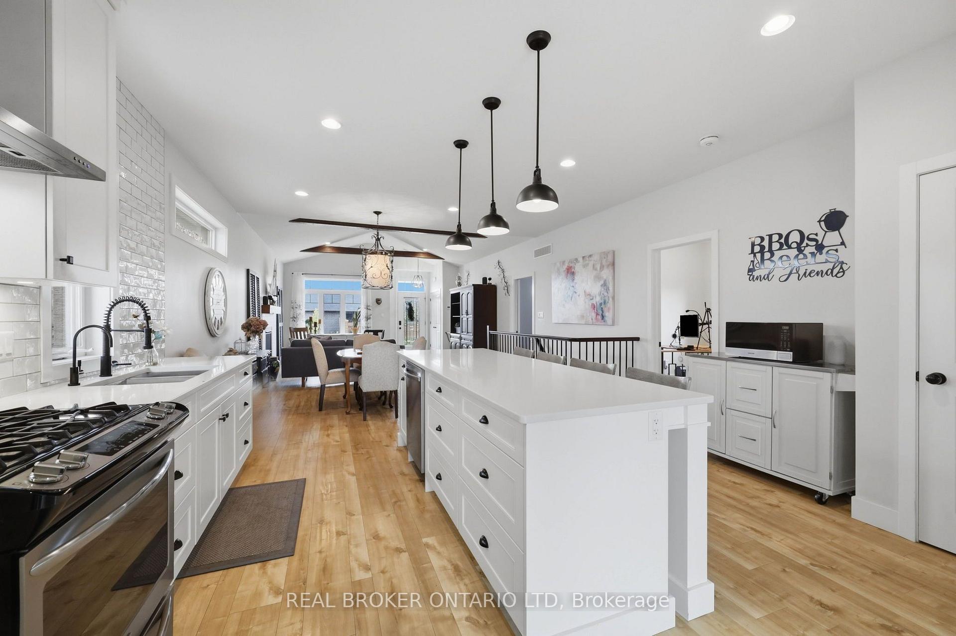 Photo 12 of 4 Doral Court, St. Thomas — HOMEH