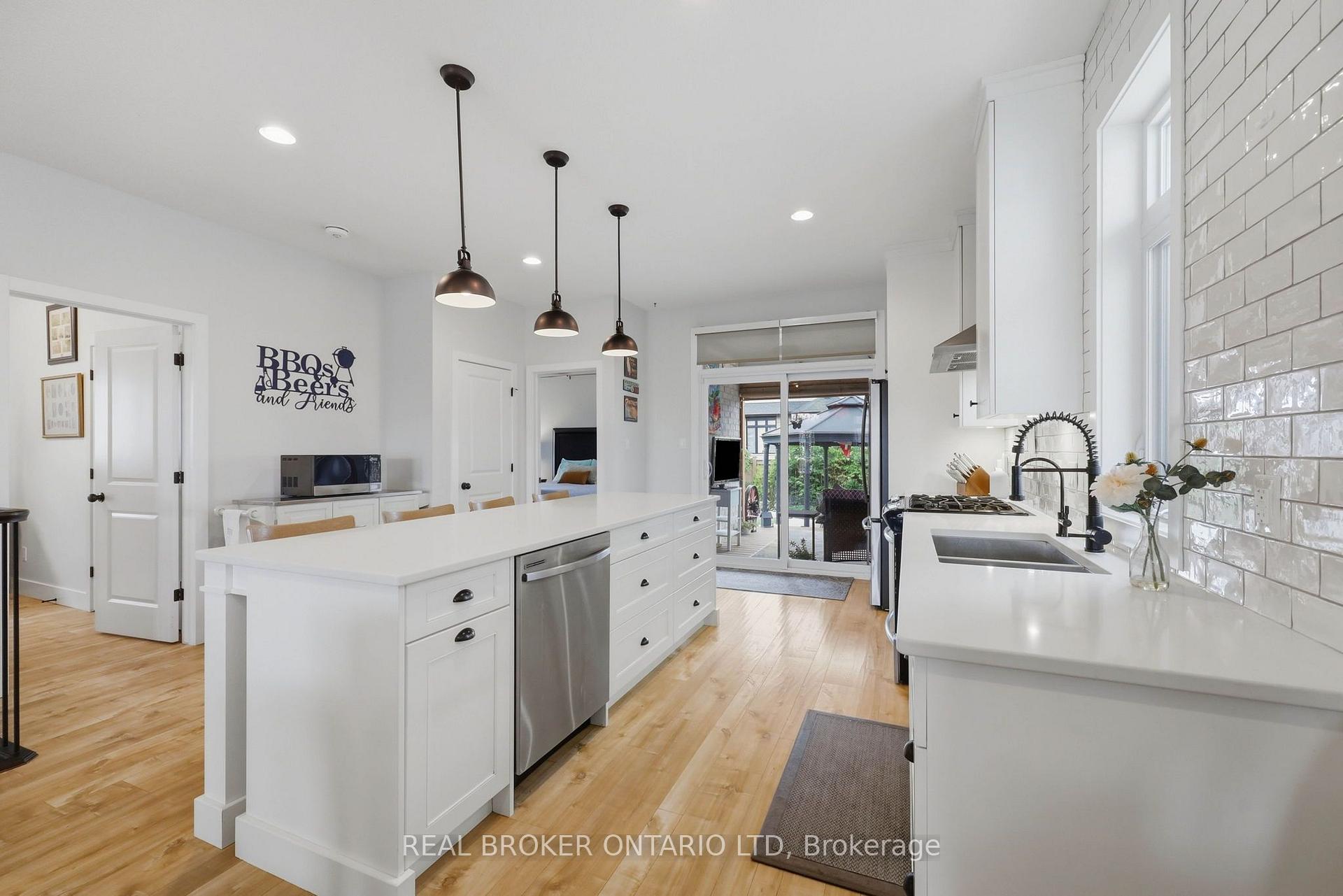 Photo 14 of 4 Doral Court, St. Thomas — HOMEH