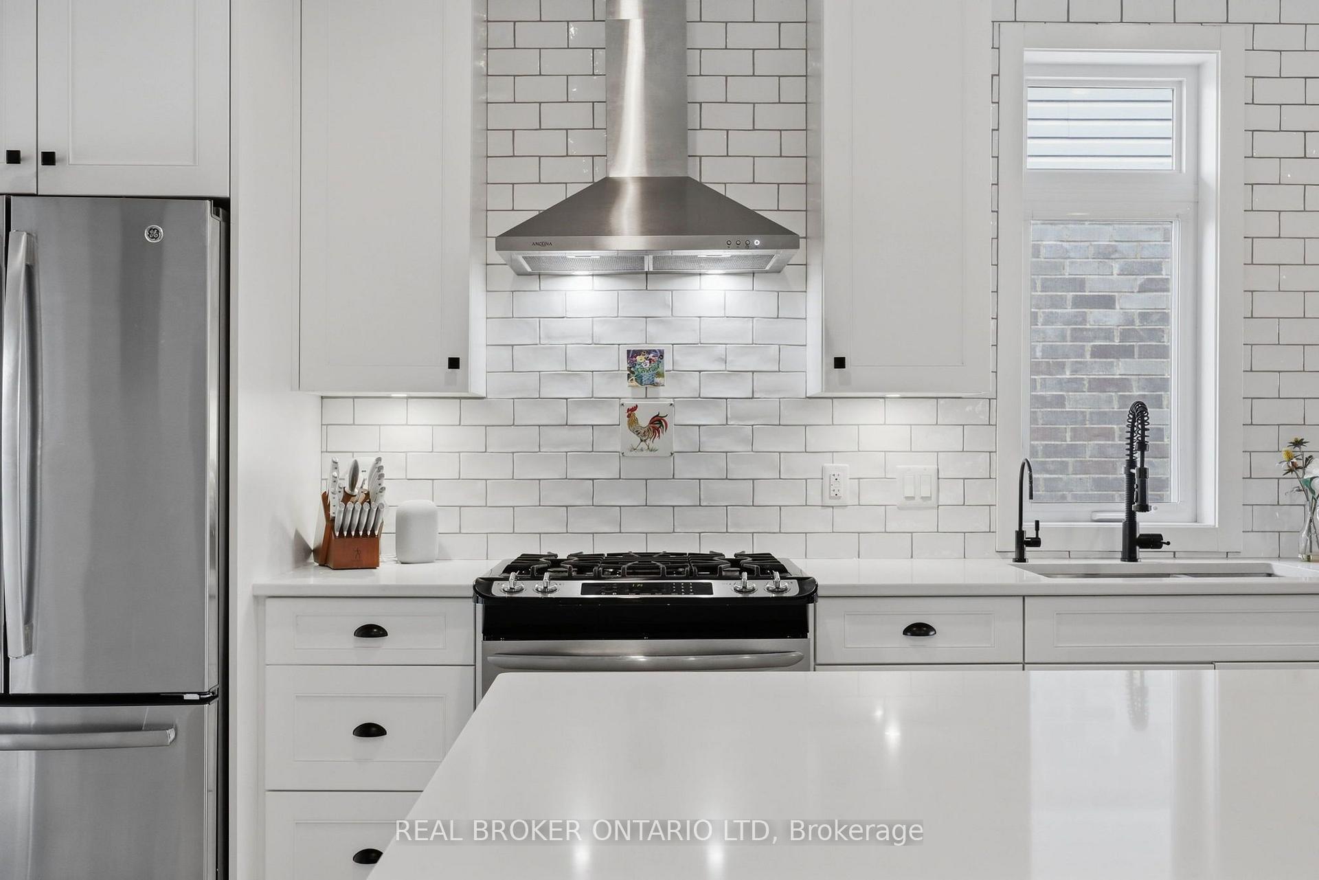 Photo 15 of 4 Doral Court, St. Thomas — HOMEH