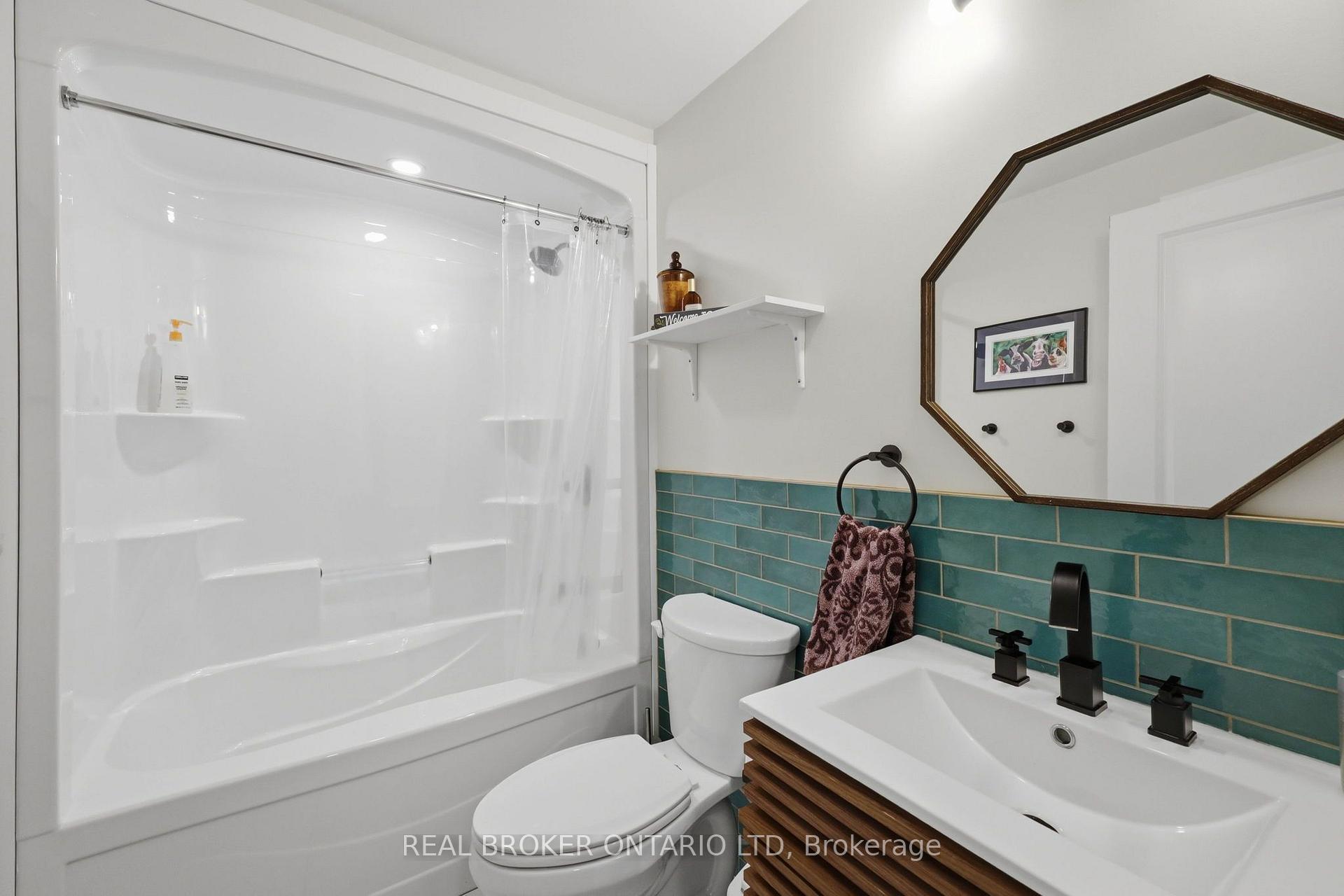 Photo 29 of 4 Doral Court, St. Thomas — HOMEH