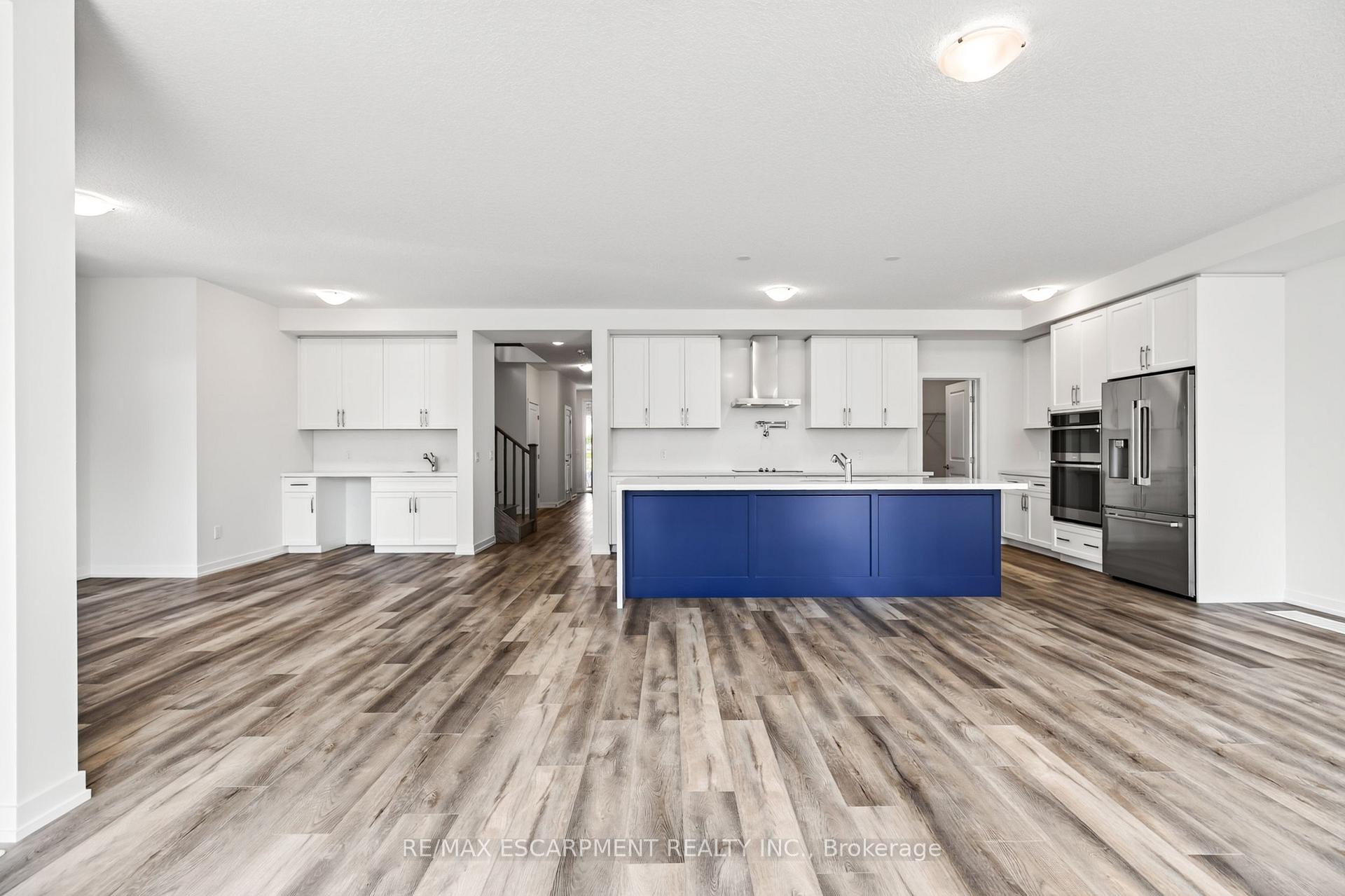 Photo 14 of 96 Valley Trail Place, Hamilton, Waterdown — HOMEH