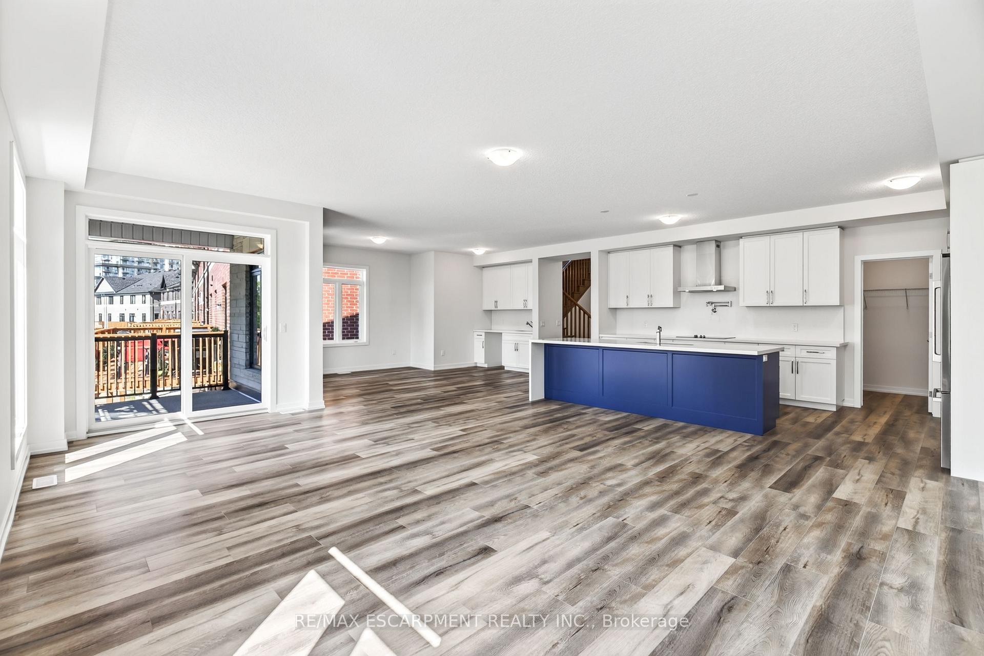 Photo 17 of 96 Valley Trail Place, Hamilton, Waterdown — HOMEH