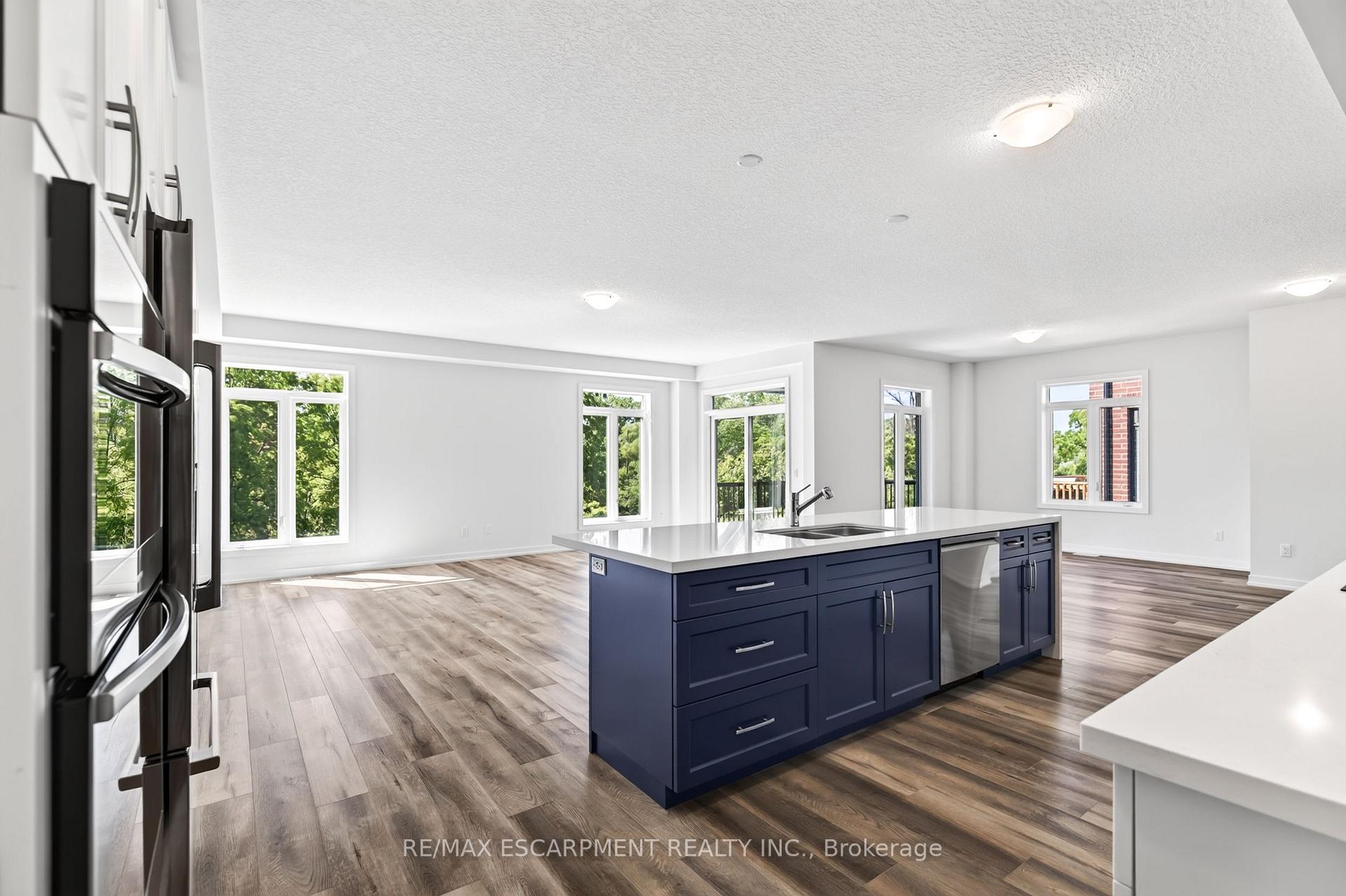 Photo 35 of 96 Valley Trail Place, Hamilton, Waterdown — HOMEH