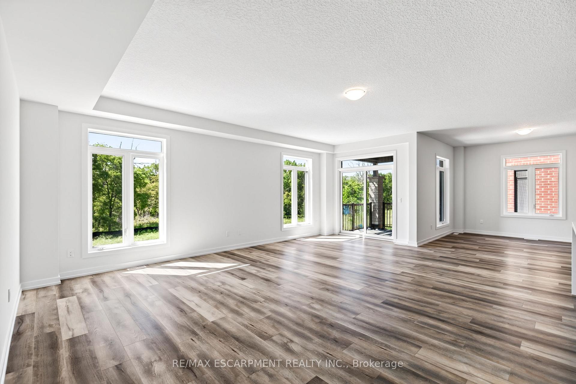 Photo 38 of 96 Valley Trail Place, Hamilton, Waterdown — HOMEH