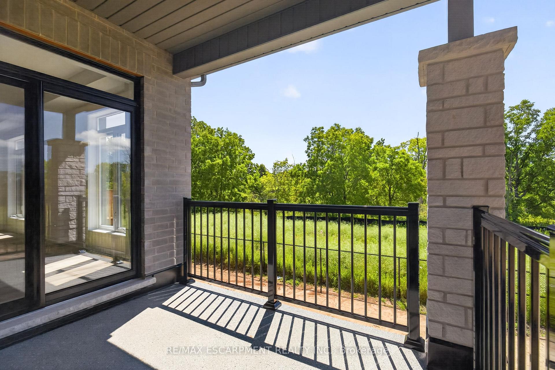 Photo 46 of 96 Valley Trail Place, Hamilton, Waterdown — HOMEH