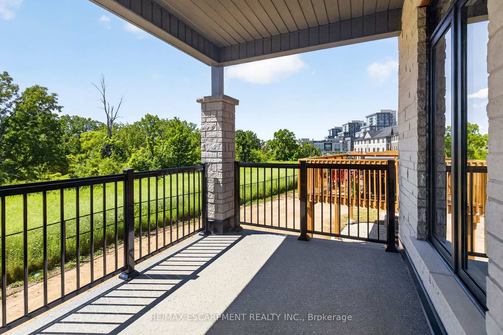 Photo 51 of 96 Valley Trail Place, Hamilton, Waterdown — HOMEH