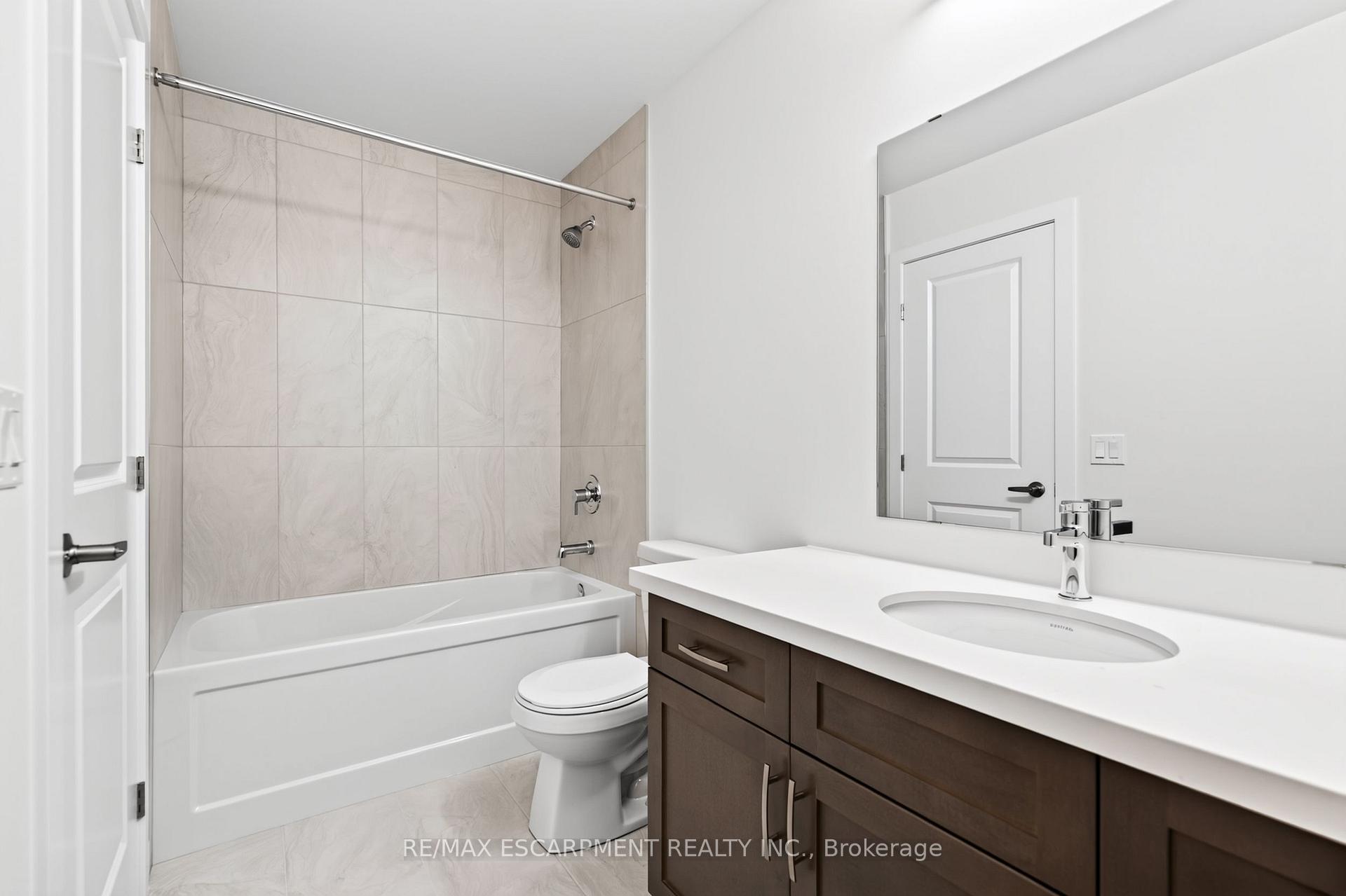 Photo 65 of 96 Valley Trail Place, Hamilton, Waterdown — HOMEH