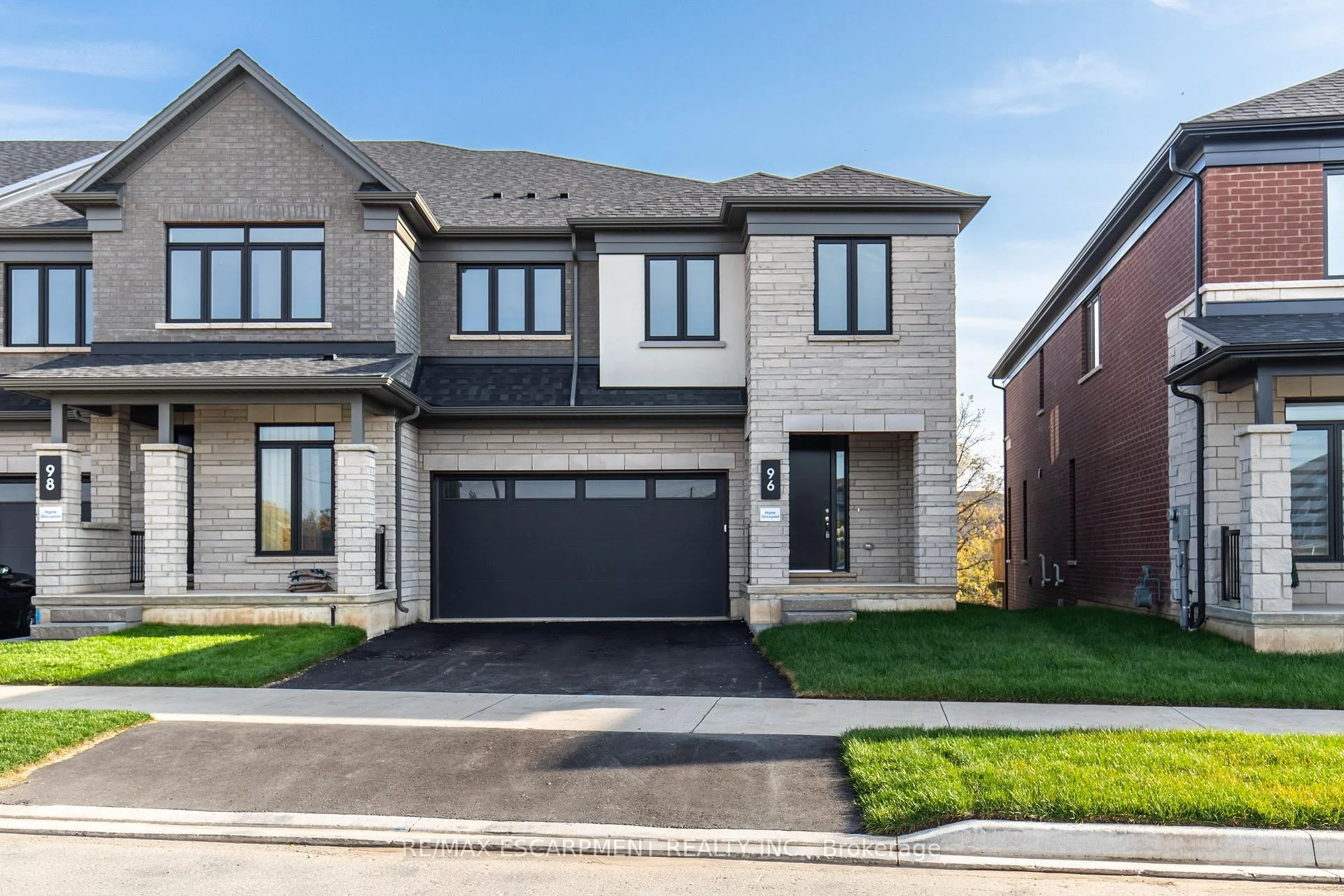 Photo 1 of 96 Valley Trail Place, Hamilton, Waterdown — HOMEH