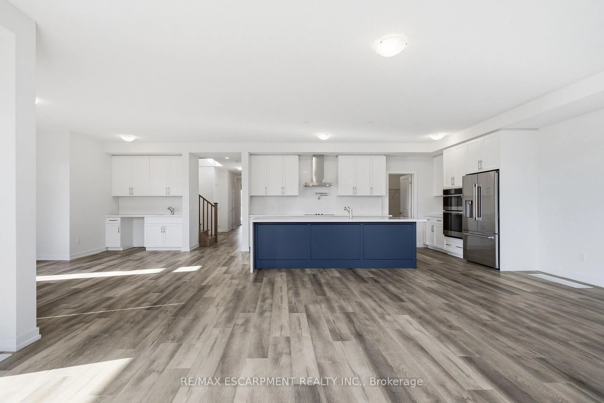 Photo 16 of 96 Valley Trail Place, Hamilton, Waterdown — HOMEH