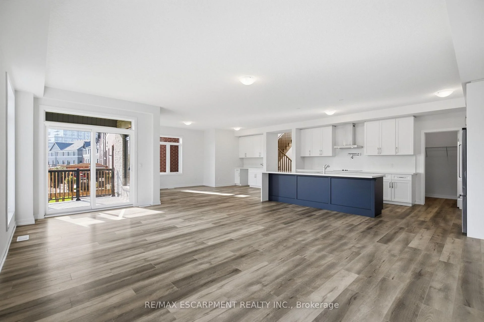 Photo 19 of 96 Valley Trail Place, Hamilton, Waterdown — HOMEH