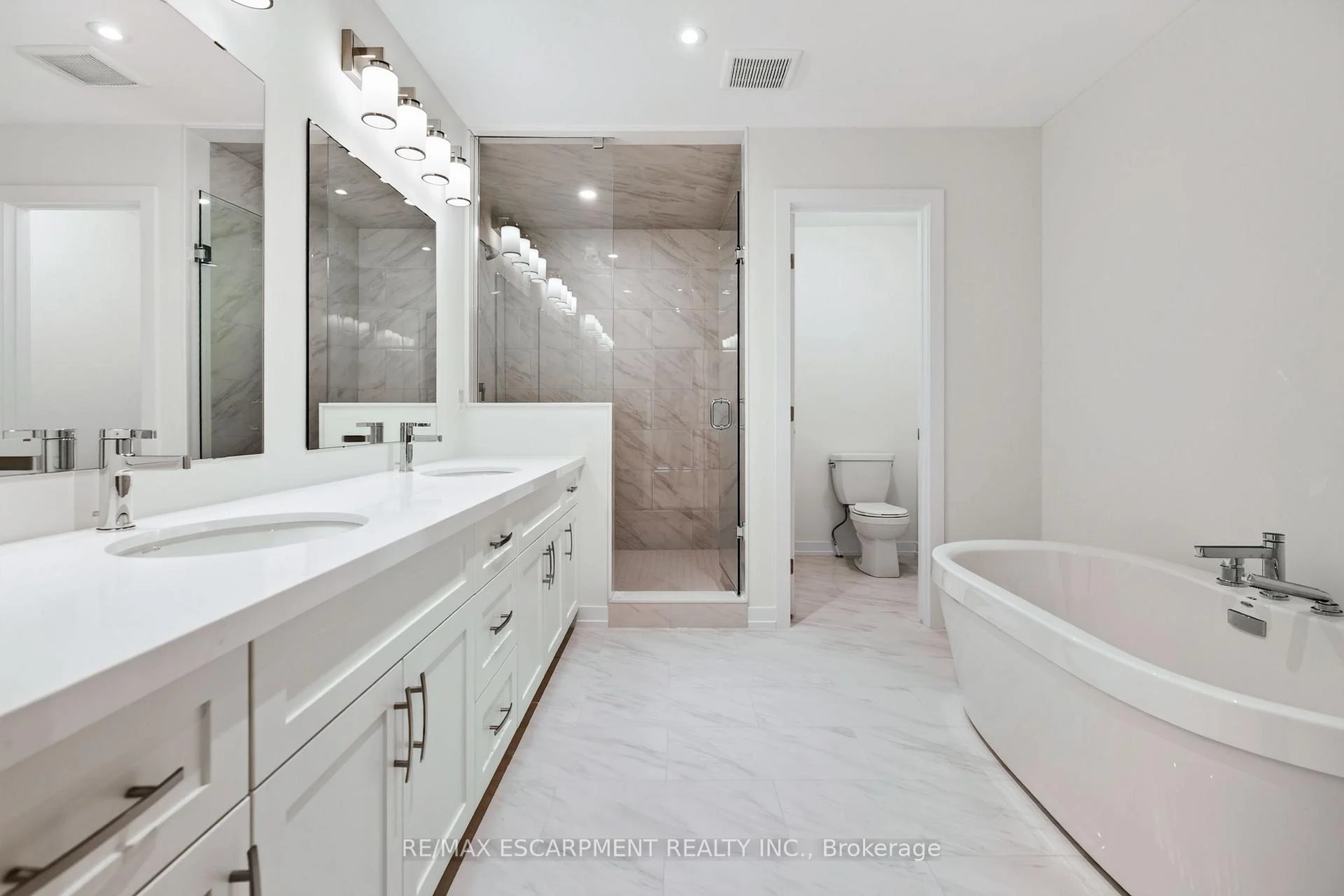 Photo 72 of 96 Valley Trail Place, Hamilton, Waterdown — HOMEH