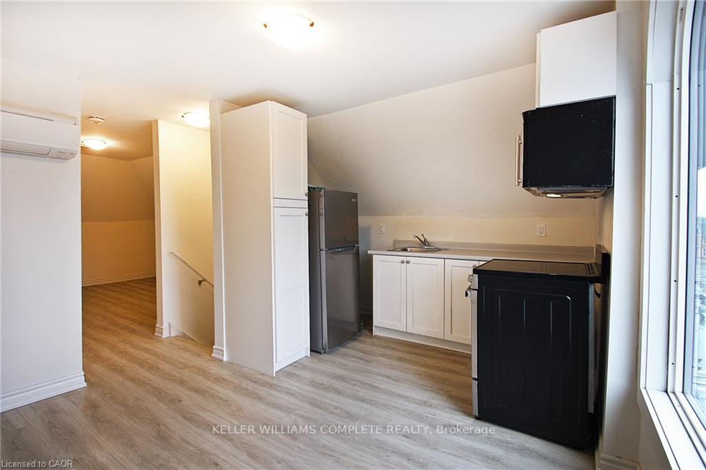 Photo 34 of 76 Wentworth Street S, Hamilton, Stinson — HOMEH