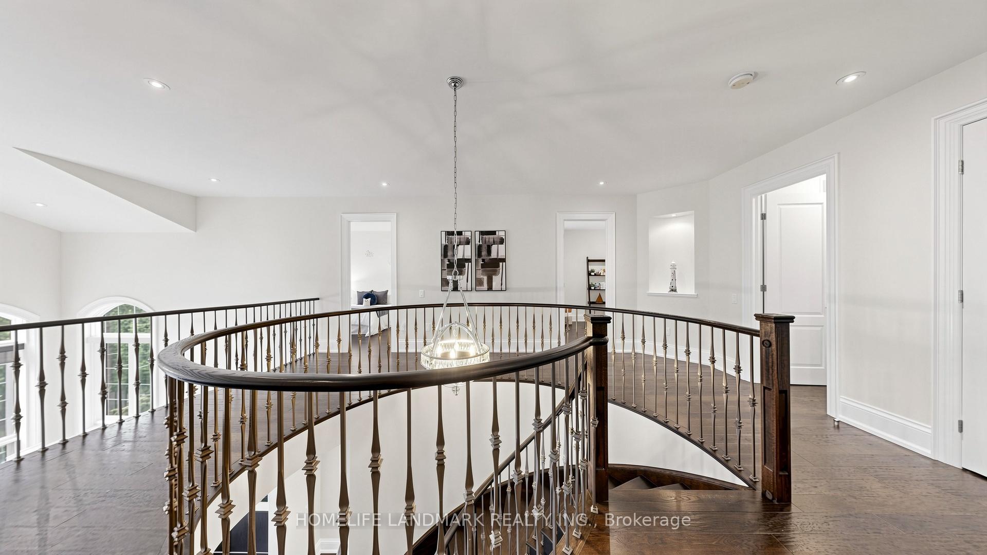 Photo 24 of 49 Langdon Drive, King, King City — HOMEH
