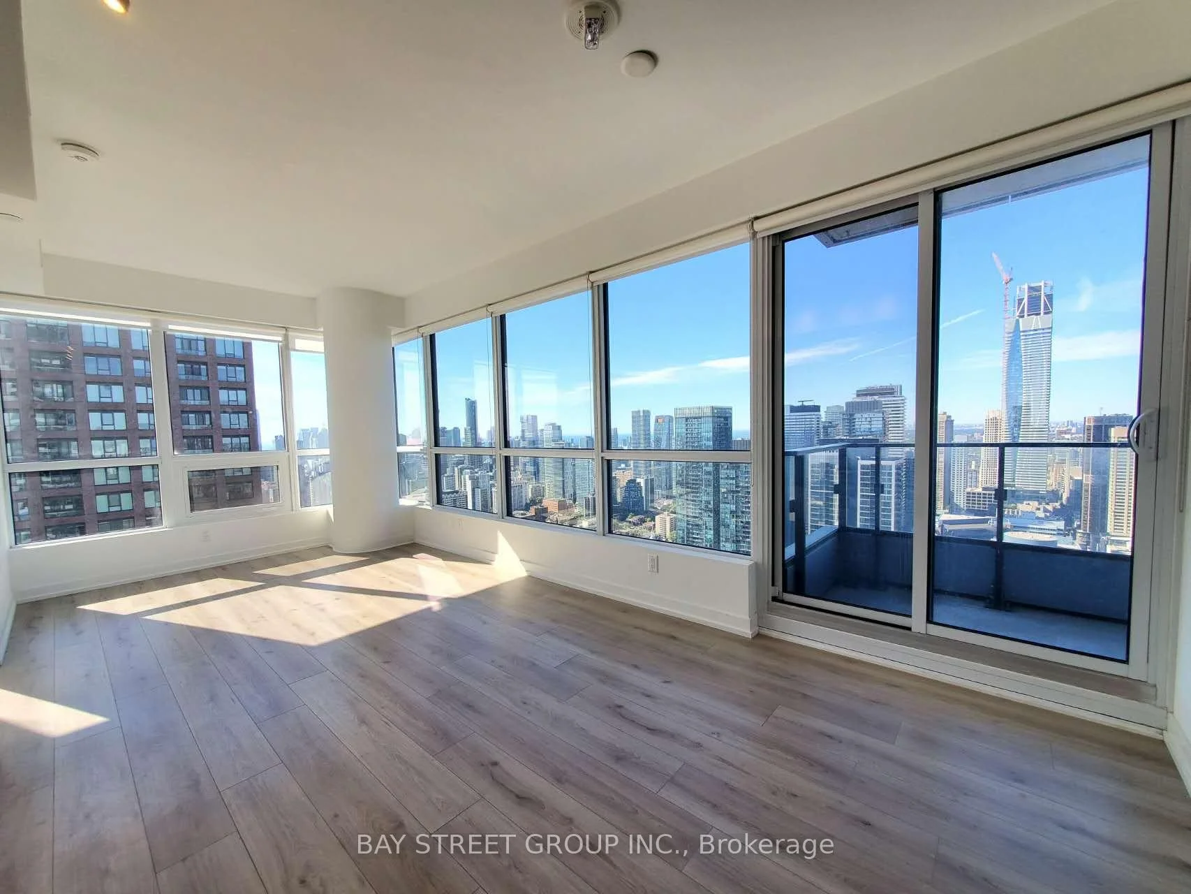 Photo 13 of Unit 4702, 395 Bloor Street E, Toronto, North St. James Town — HOMEH