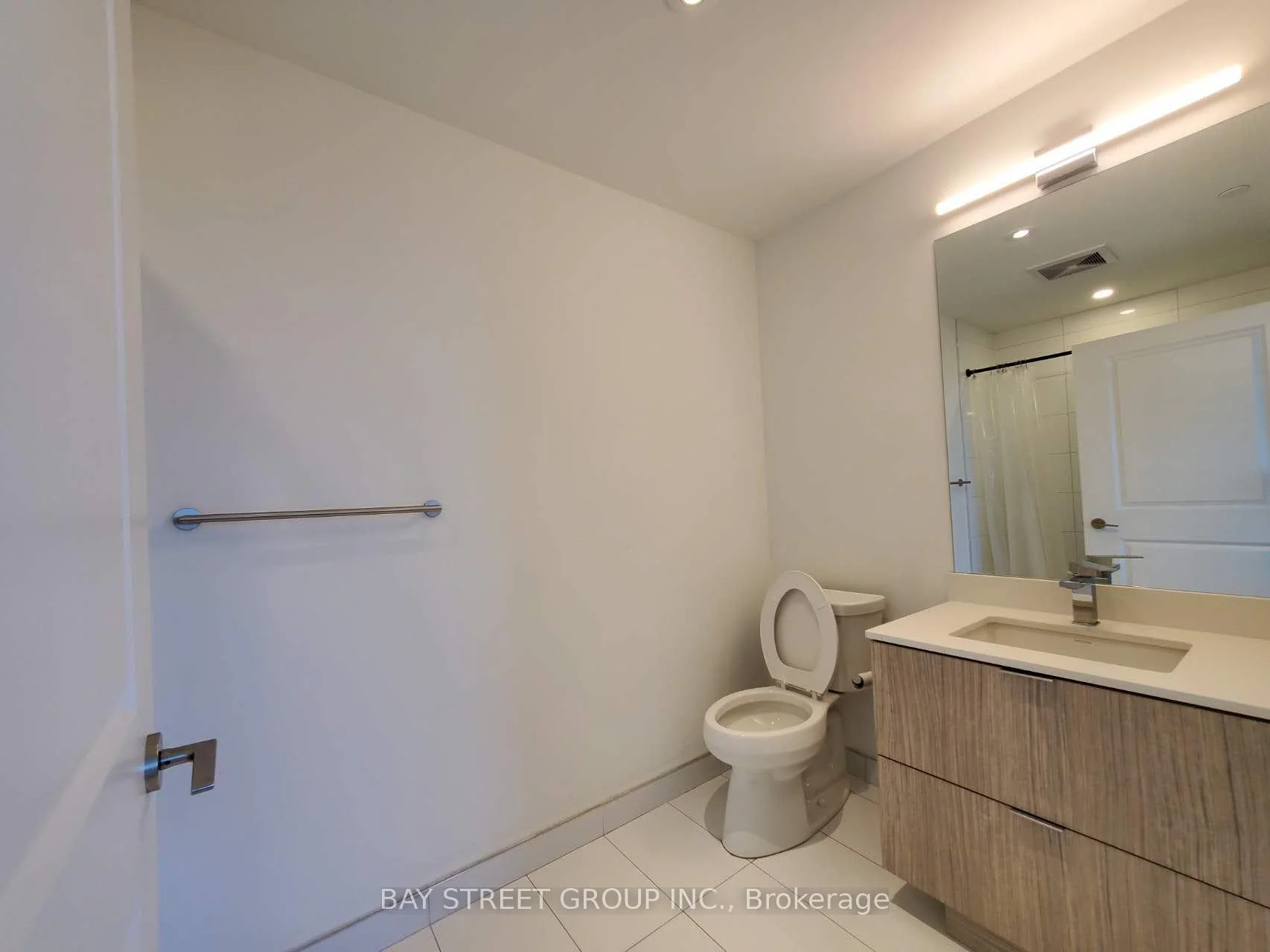 Photo 22 of Unit 4702, 395 Bloor Street E, Toronto, North St. James Town — HOMEH