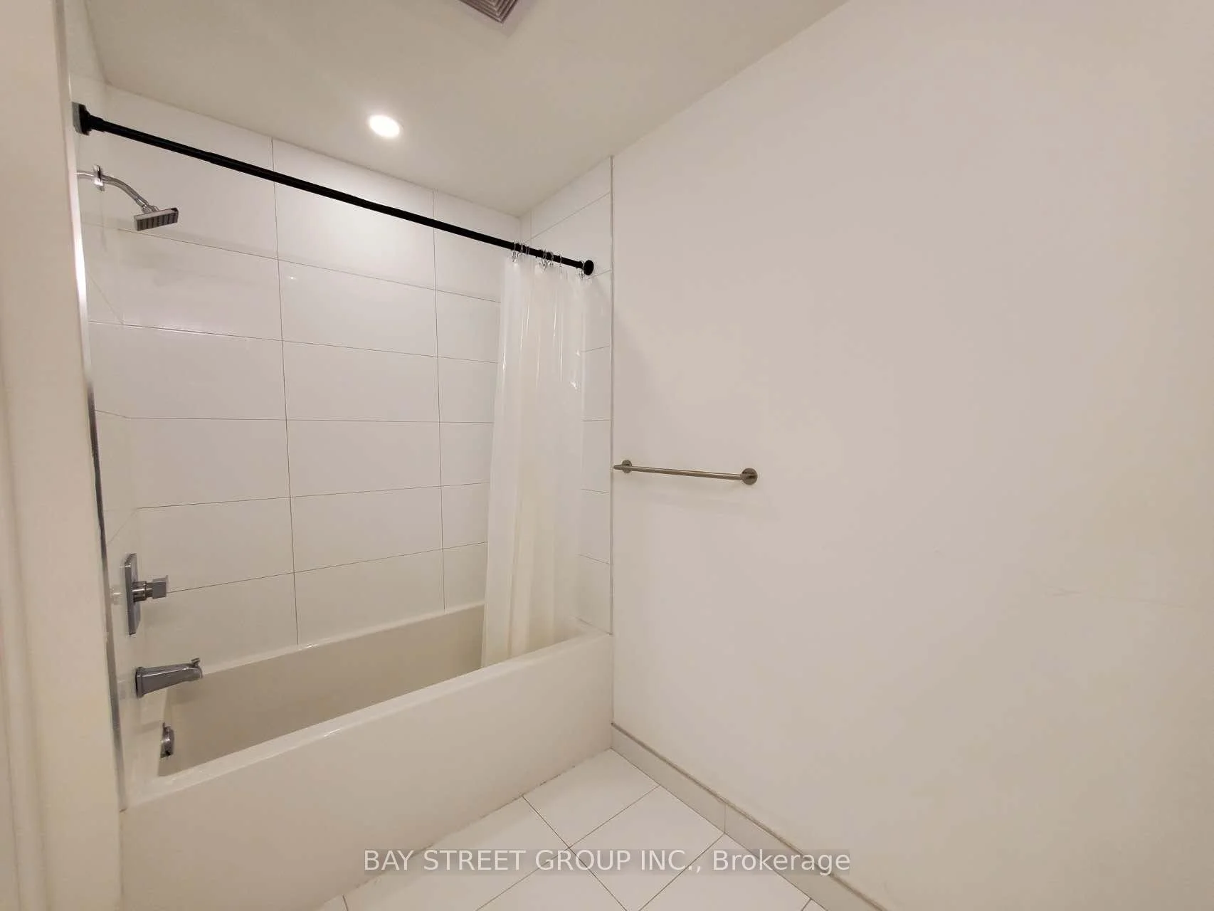 Photo 24 of Unit 4702, 395 Bloor Street E, Toronto, North St. James Town — HOMEH