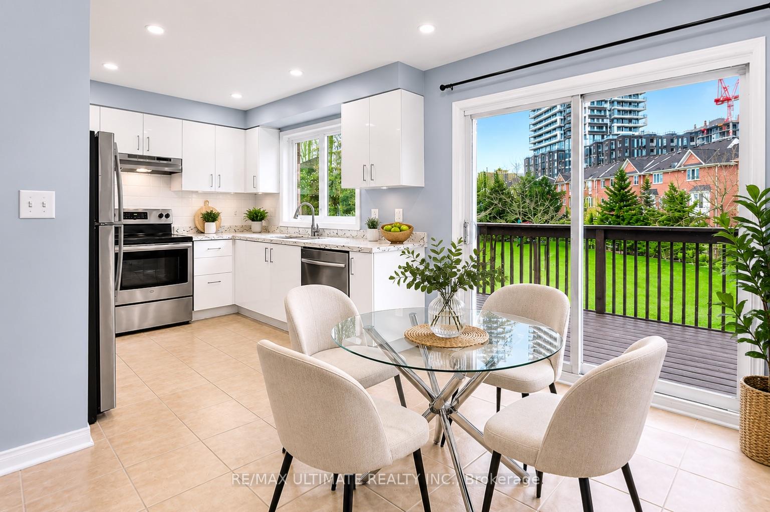 Photo 3 of 73 Bernard Avenue, Brampton, Fletcher's Creek South — HOMEH