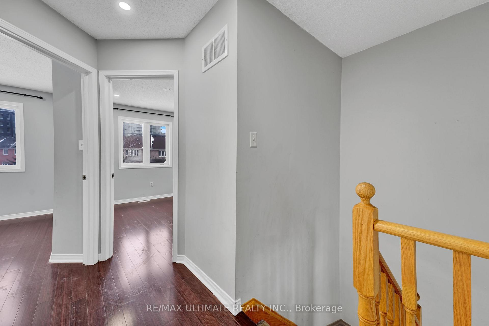 Photo 10 of 73 Bernard Avenue, Brampton, Fletcher's Creek South — HOMEH