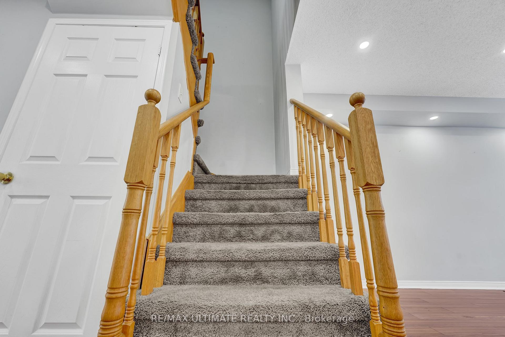 Photo 18 of 73 Bernard Avenue, Brampton, Fletcher's Creek South — HOMEH
