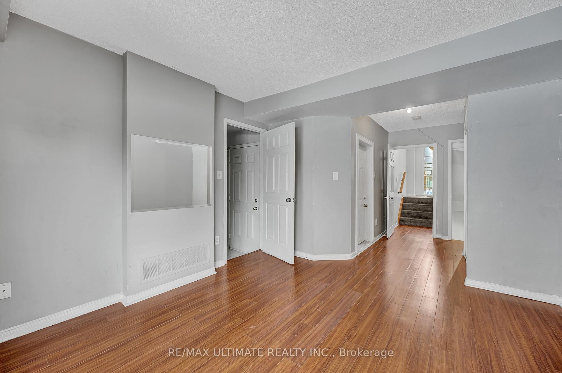 Photo 19 of 73 Bernard Avenue, Brampton, Fletcher's Creek South — HOMEH