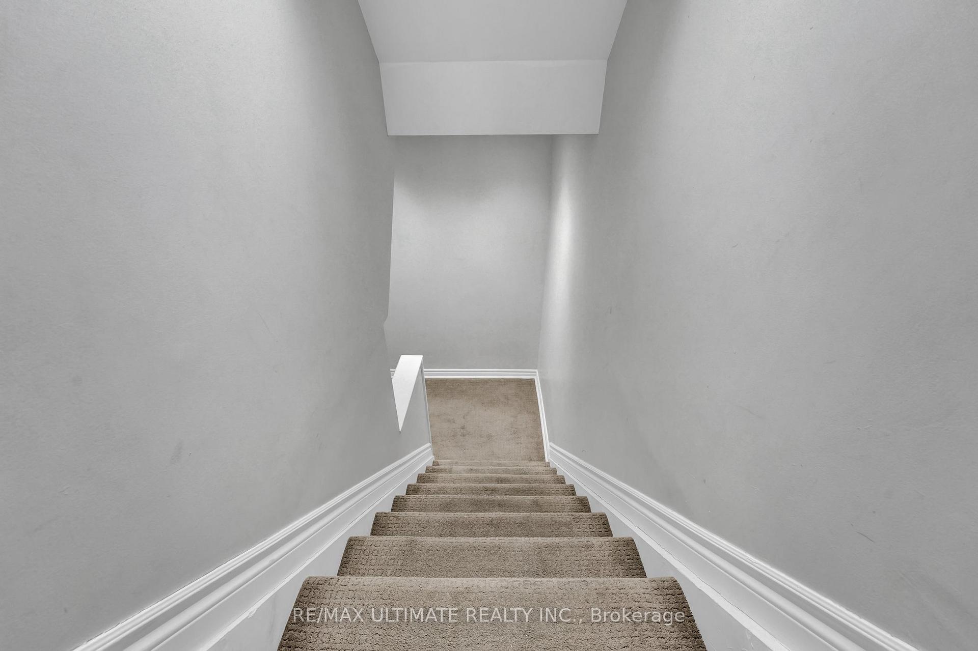 Photo 23 of 73 Bernard Avenue, Brampton, Fletcher's Creek South — HOMEH