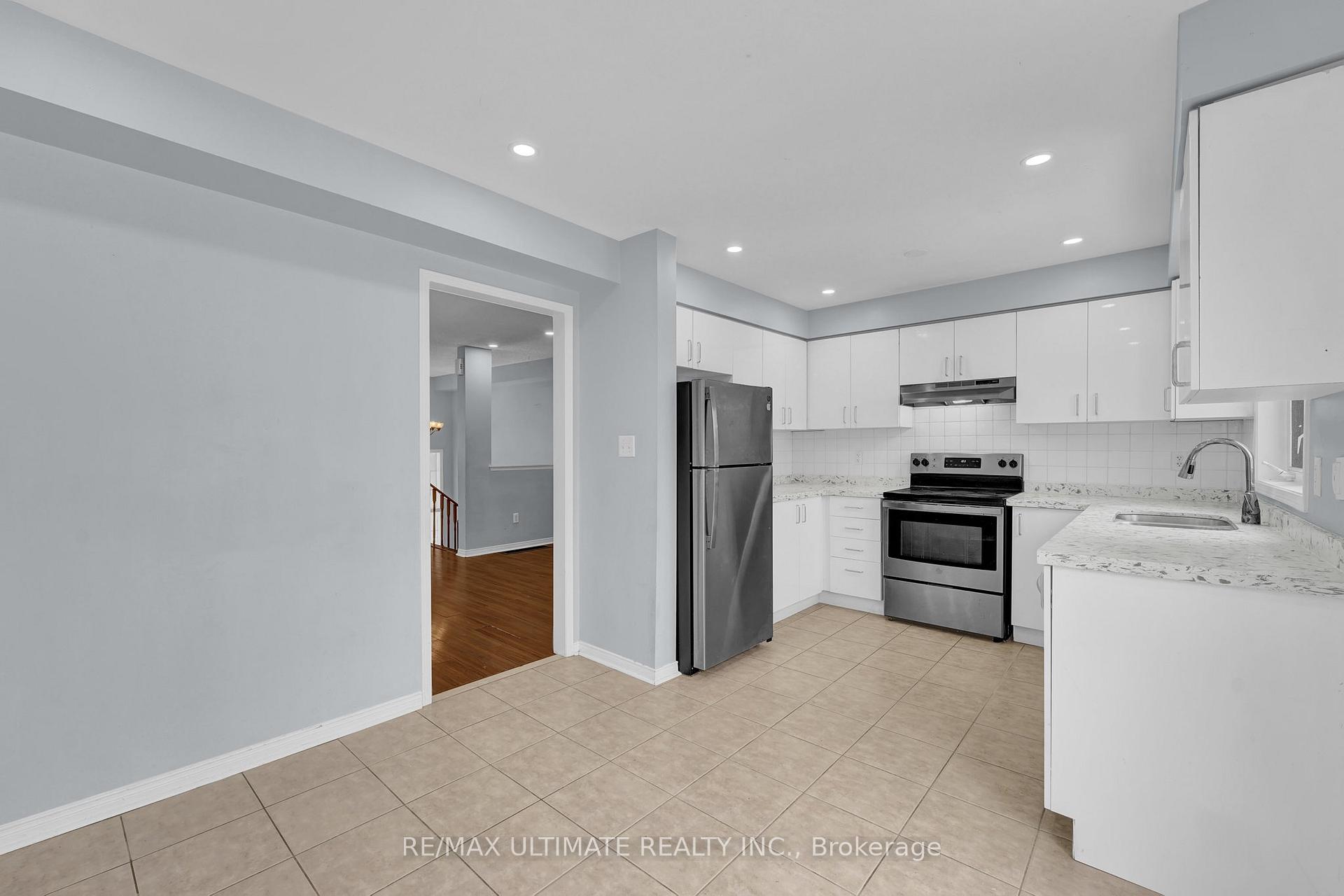 Photo 24 of 73 Bernard Avenue, Brampton, Fletcher's Creek South — HOMEH
