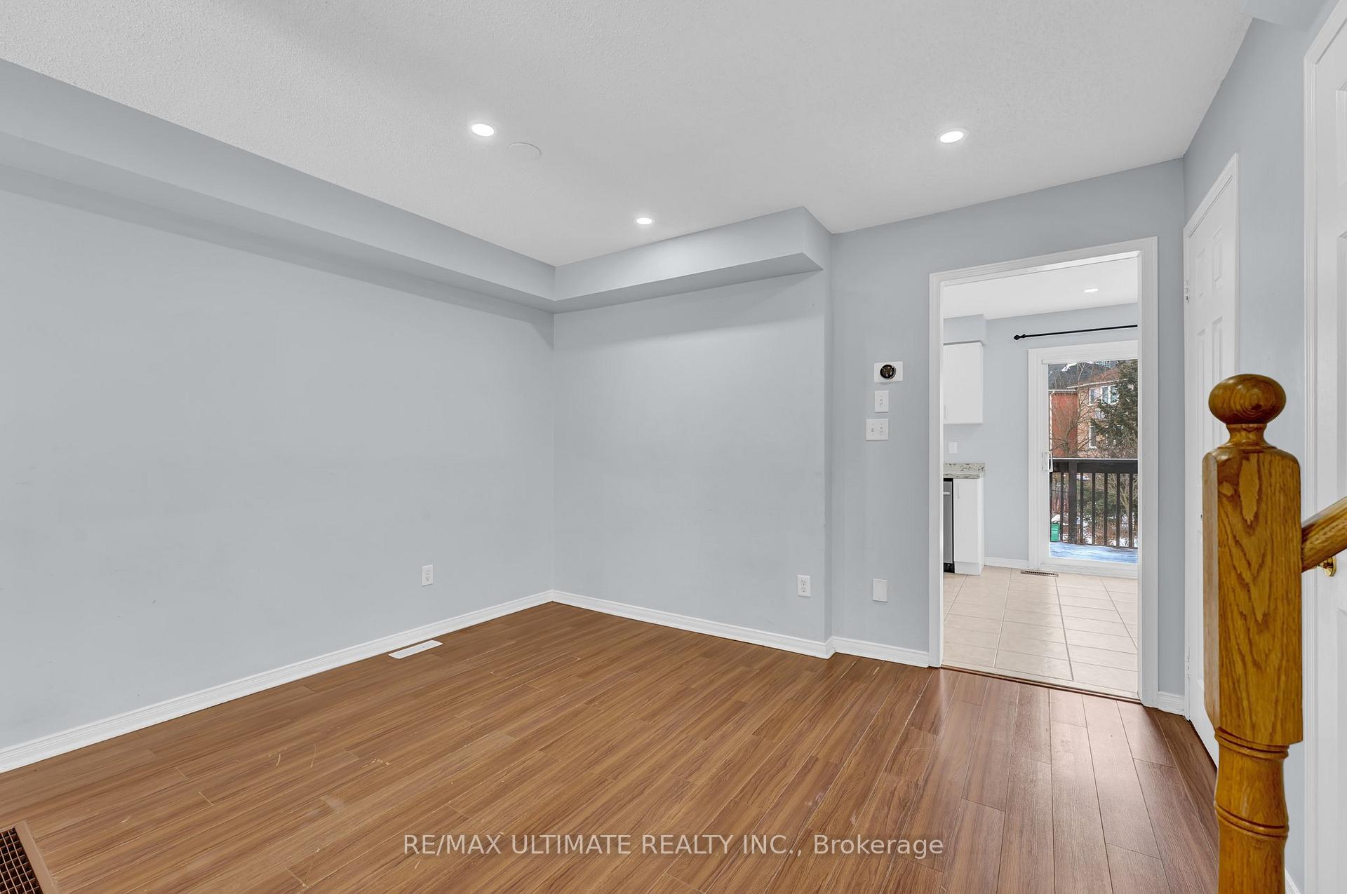 Photo 32 of 73 Bernard Avenue, Brampton, Fletcher's Creek South — HOMEH