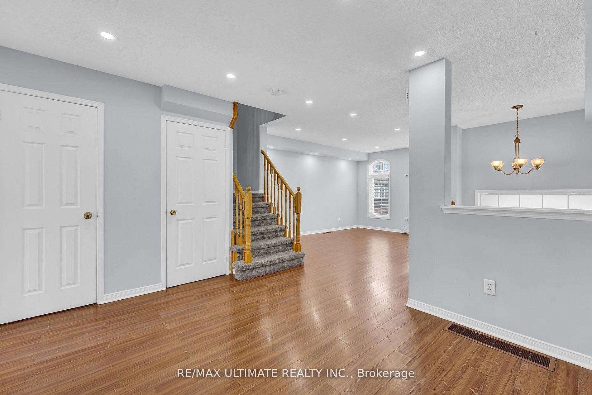 Photo 37 of 73 Bernard Avenue, Brampton, Fletcher's Creek South — HOMEH