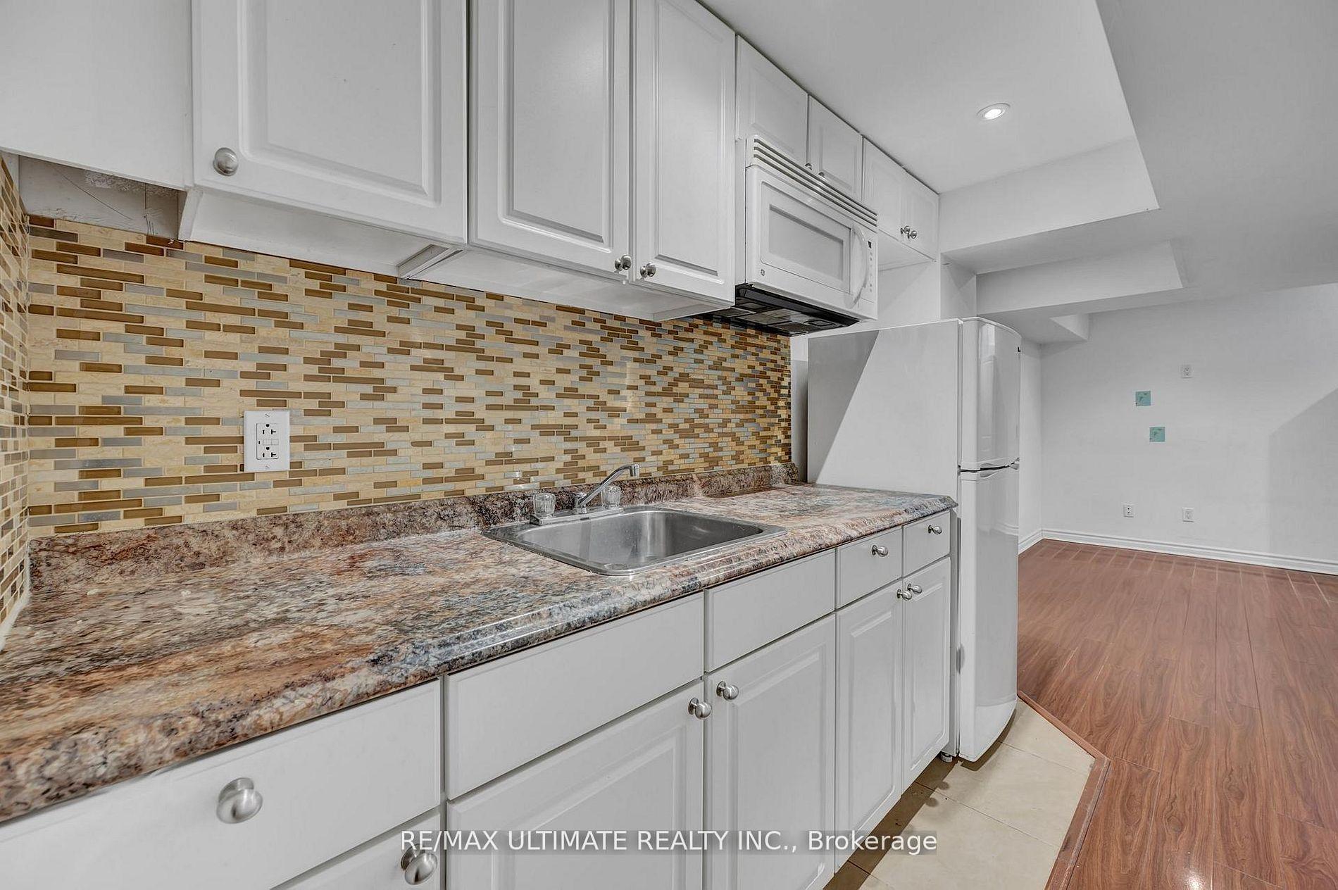 Photo 45 of 73 Bernard Avenue, Brampton, Fletcher's Creek South — HOMEH