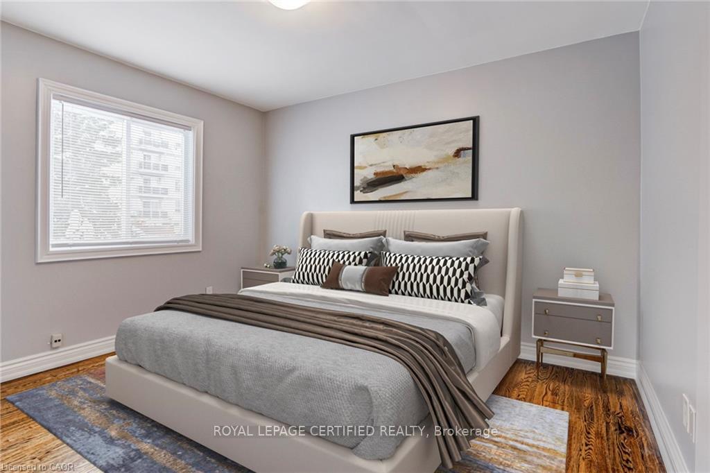 Photo 11 of 54 Duncombe Drive, Hamilton, Hill Park — HOMEH