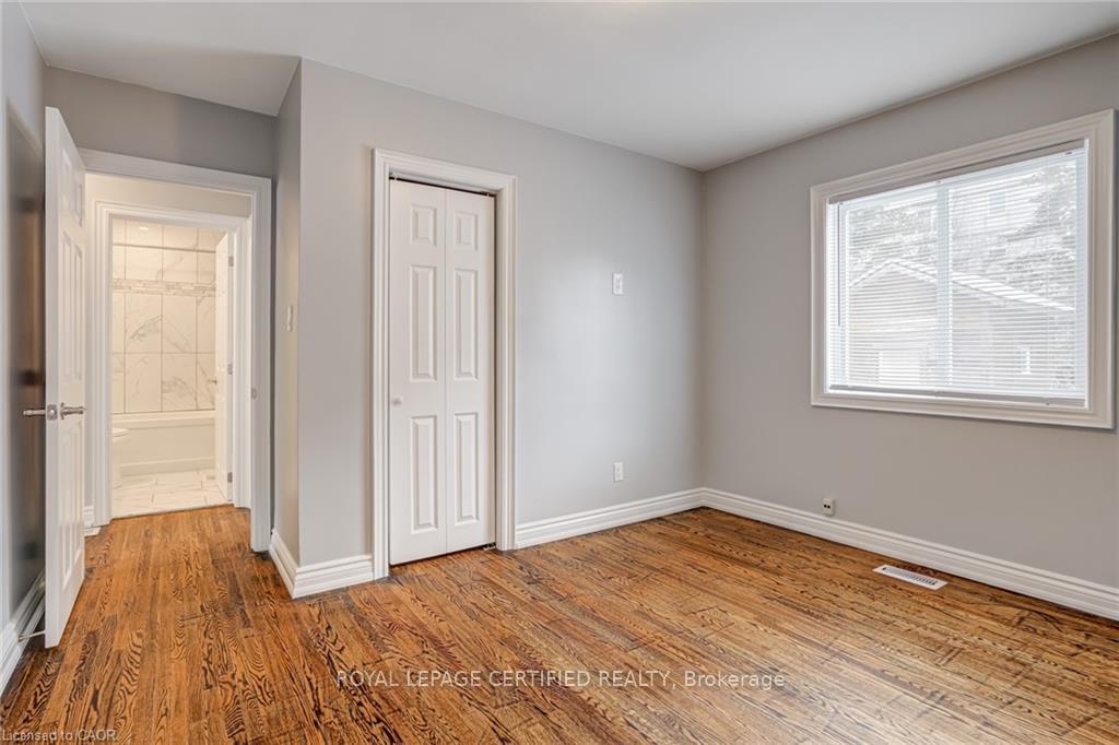 Photo 14 of 54 Duncombe Drive, Hamilton, Hill Park — HOMEH