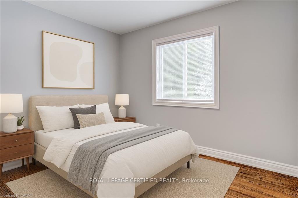 Photo 16 of 54 Duncombe Drive, Hamilton, Hill Park — HOMEH