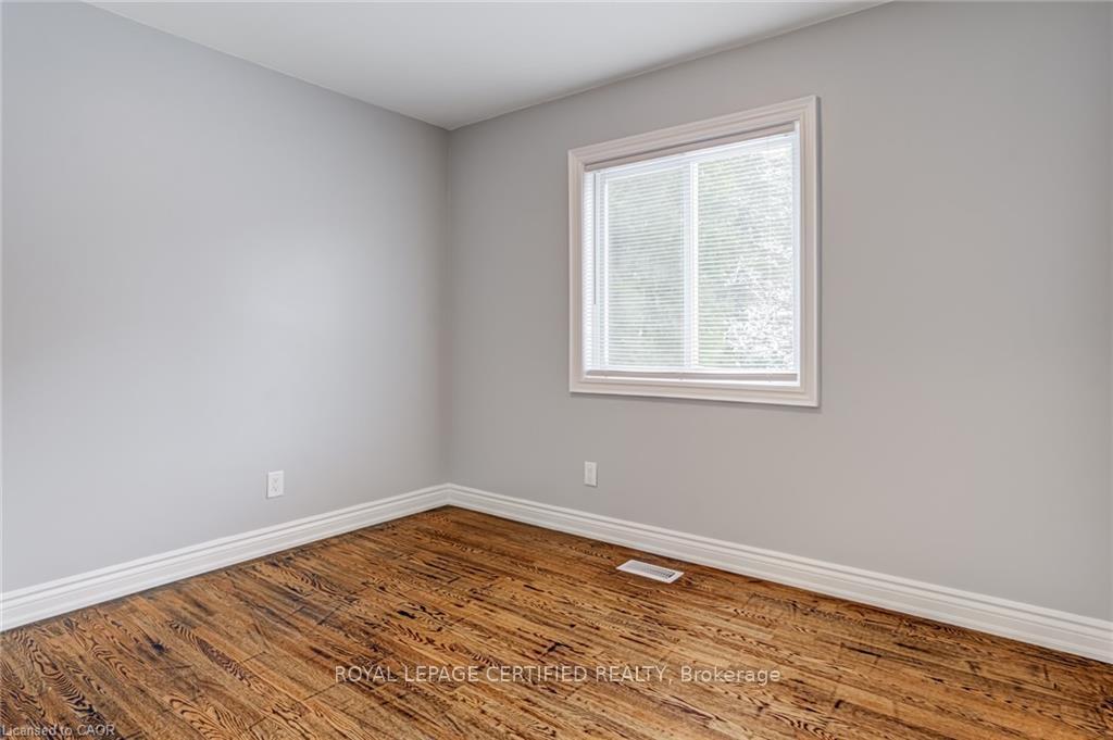 Photo 17 of 54 Duncombe Drive, Hamilton, Hill Park — HOMEH