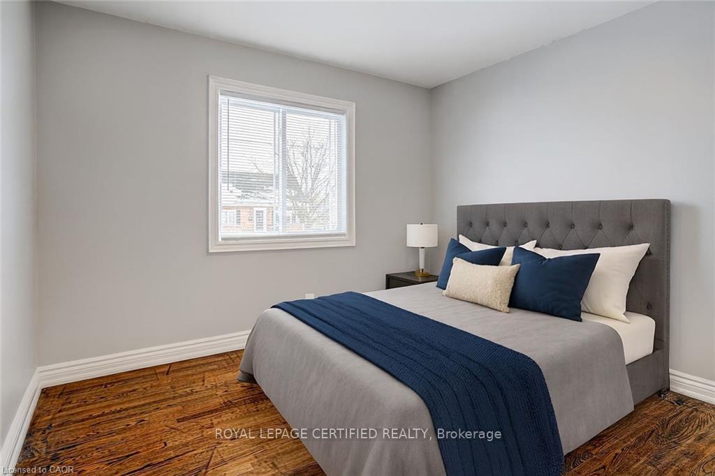 Photo 18 of 54 Duncombe Drive, Hamilton, Hill Park — HOMEH