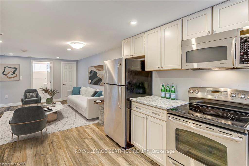Photo 29 of 54 Duncombe Drive, Hamilton, Hill Park — HOMEH