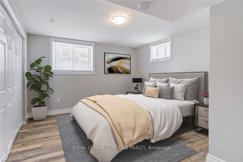 Photo 31 of 54 Duncombe Drive, Hamilton, Hill Park — HOMEH