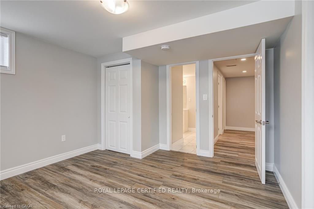 Photo 34 of 54 Duncombe Drive, Hamilton, Hill Park — HOMEH