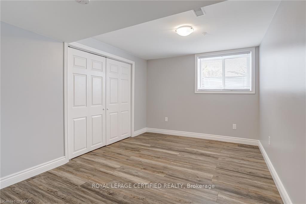 Photo 38 of 54 Duncombe Drive, Hamilton, Hill Park — HOMEH