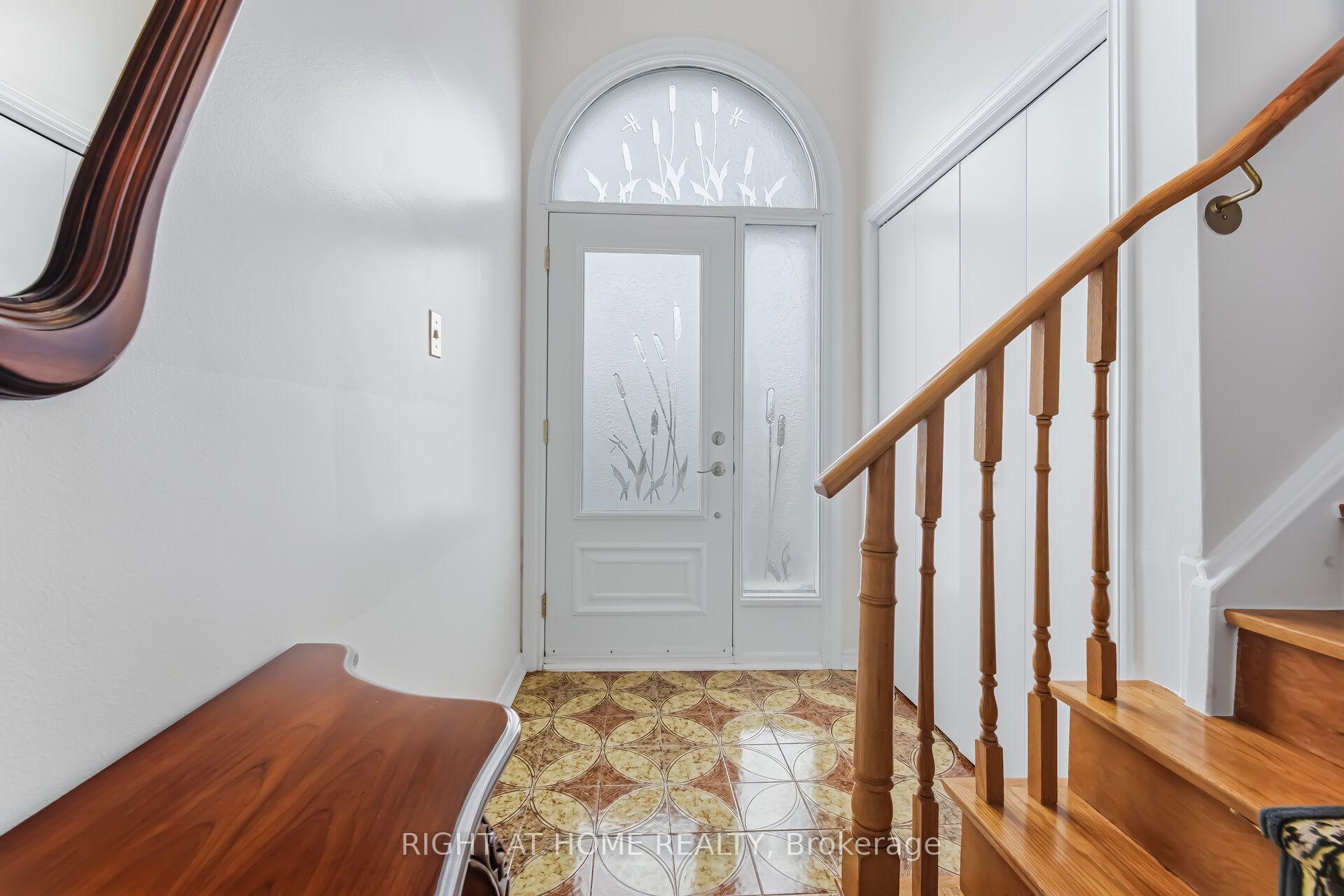 Photo 5 of 3938 Midhurst Lane, Mississauga, Rathwood — HOMEH