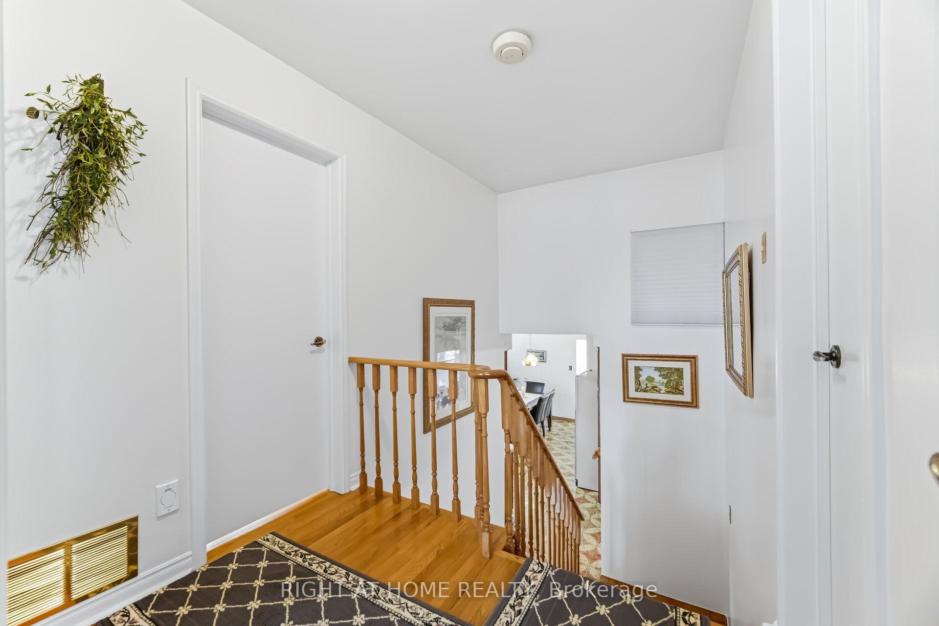 Photo 25 of 3938 Midhurst Lane, Mississauga, Rathwood — HOMEH
