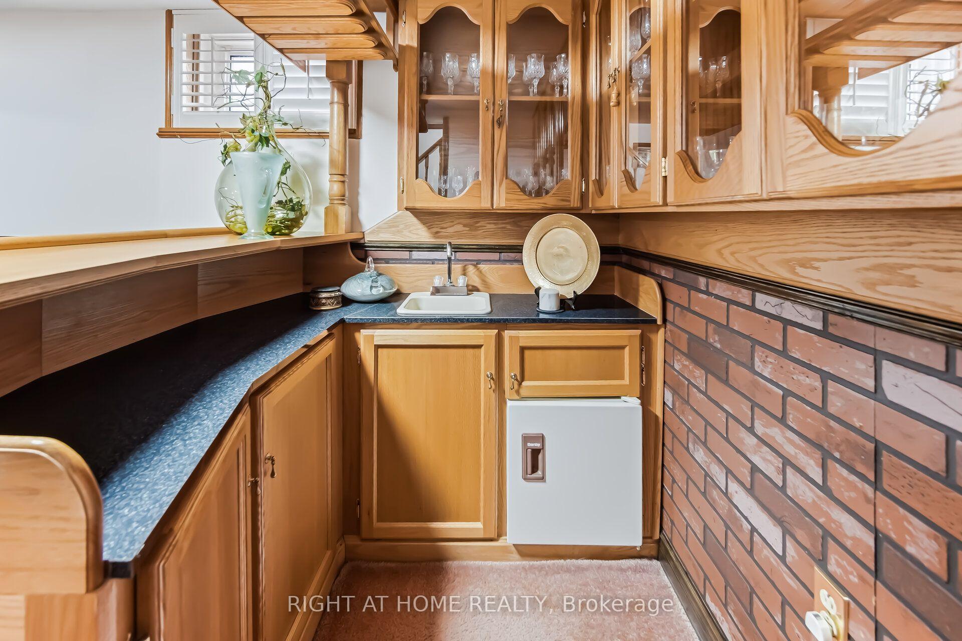 Photo 38 of 3938 Midhurst Lane, Mississauga, Rathwood — HOMEH