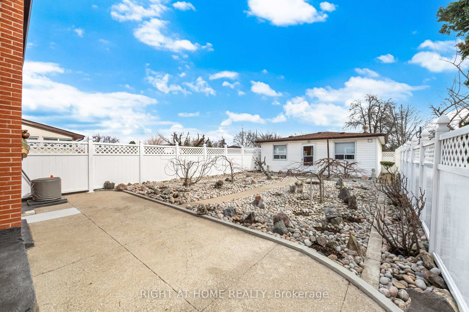 Photo 45 of 3938 Midhurst Lane, Mississauga, Rathwood — HOMEH